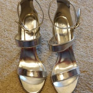 Size 11 Silver heels 5' high